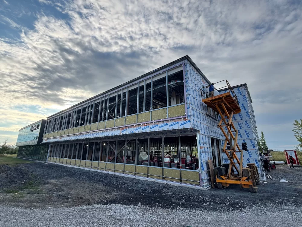 Isaac Agrandissement